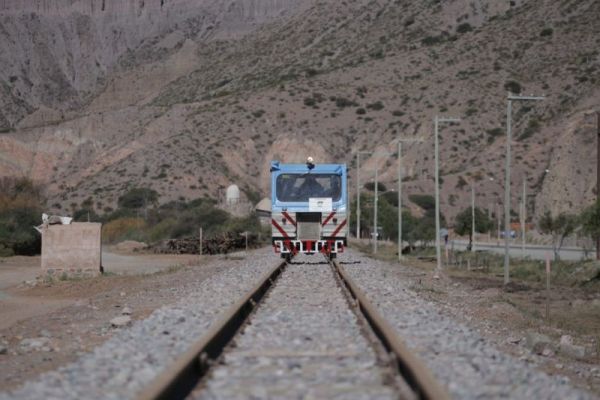tren-volcan-7e6f0f189190d5d3f591d1ce8386765e
