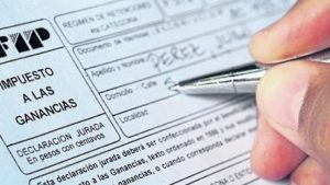 ganancias-cuanto-pierden-los-trabajadores-por-la-no-actualizacion-del-minimo-no-imponible-1430568