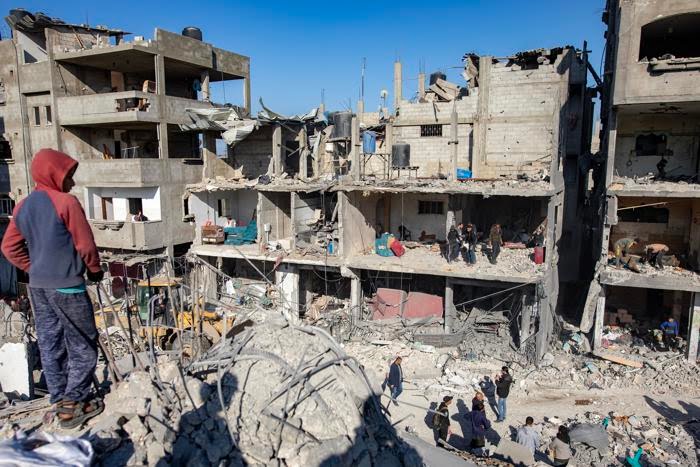 Daños tras el ataque aéreo al campo de refugiados de Rafah en el sur de Gaza