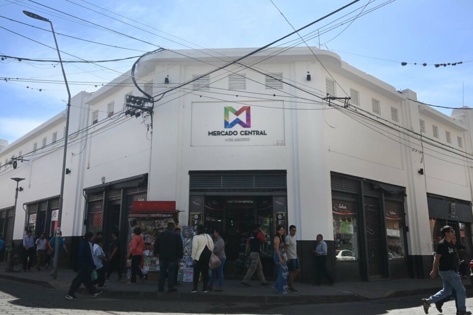 fachada-Mercado-central-1-930x620-1