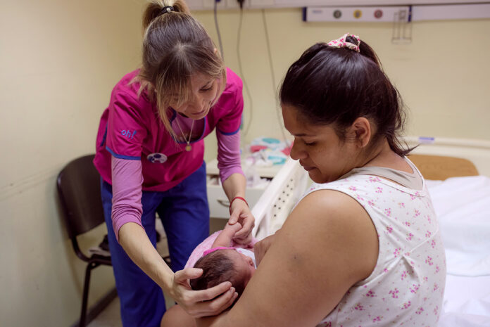 servicios-hipogalactia-chico-696x465