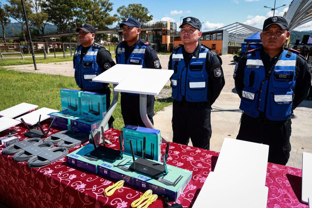 equipamiento-la-policia-jujuy