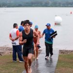 El gobernador Carlos Sadir destacó el Triatlón Regional en el Dique La Ciénaga