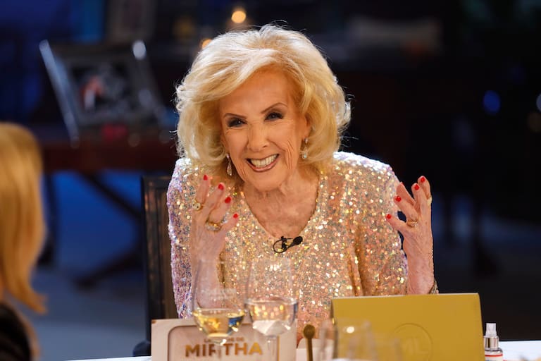 mirtha-legrand-cumple-99-anos-el-23-de-ZQKPM2YBPNC5FBGK5DOT55RL5Y