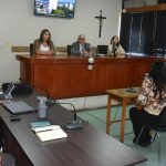 Tres años de prisión efectiva para un policía acusado de golpear brutalmente a una persona con discapacidad