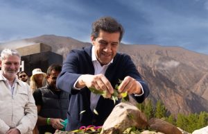 sadir-apeadero-tren-solar-de-la-quebrada-02