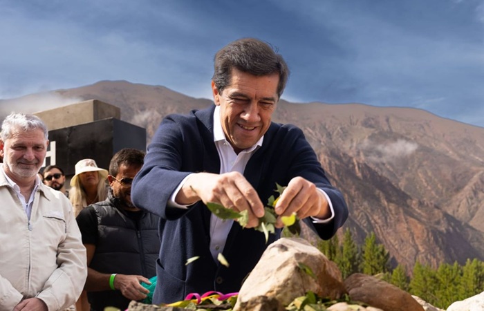 sadir-apeadero-tren-solar-de-la-quebrada-02