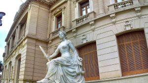 este-jueves-trasladaran-las-estatuas-lola-mora-donde-iran