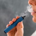 Fin de la prohibición: el Gobierno reguló la venta de vapeadores, tabaco calentado y bolsitas de nicotina