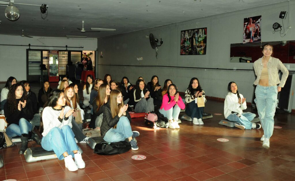 1er-ensayo-candidatas-reina-capital-10-1024x629
