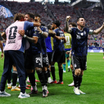 Argentina venció en la agonía a Inglaterra y va por el bicampeonato mundial