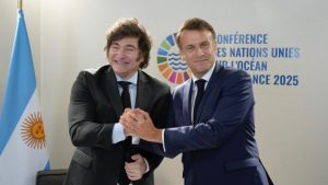 javier-milei-y-emmanuel-macron-2039264