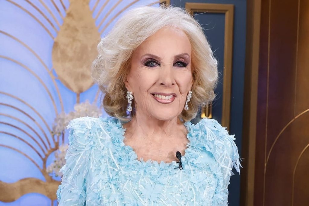 mirtha-legrand-continua-su-recuperacion-en-su-J4XAPQWUXFGIZPZGNDNHZWJGLY
