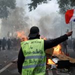 Francia limita las manifestaciones en los próximos días
